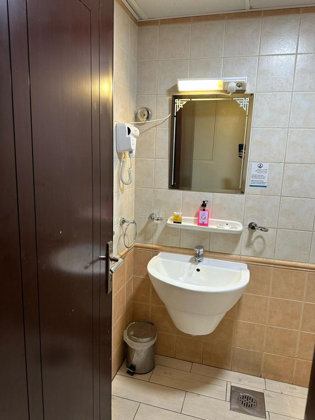 Hotel Morjan Almedina Aldhabi For Hospitality Tourism Екстер'єр фото